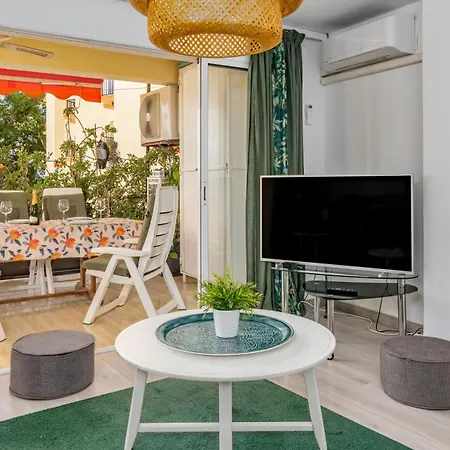דירה Seaside Bliss: 3 Bedroom With A View