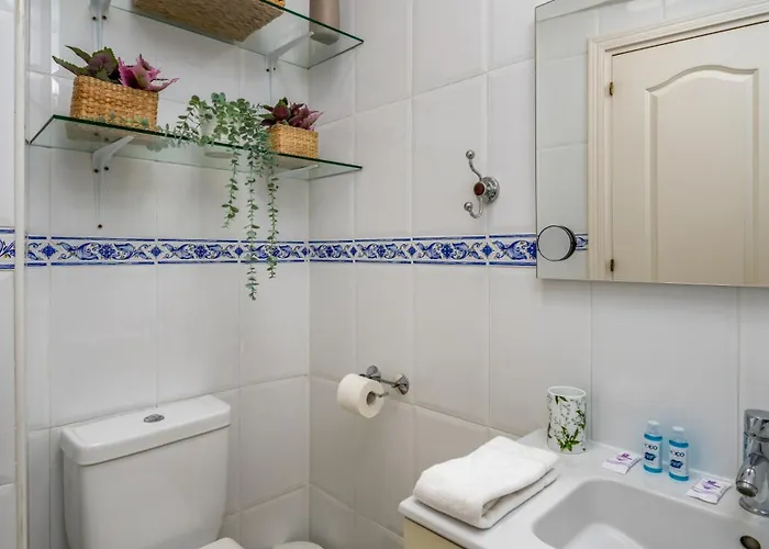 Seaside Bliss: 3 Bedroom With A View * Fuengirola