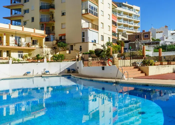 Seaside Bliss: 3 Bedroom With A View *