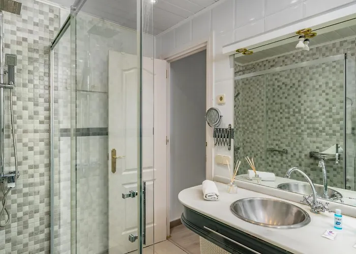 アパート Seaside Bliss: 3 Bedroom With A View *