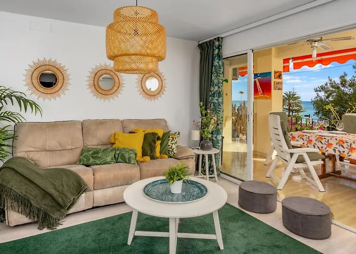 Apartment Seaside Bliss: 3 Bedroom With A View *